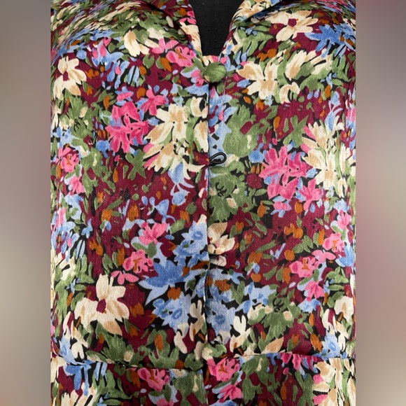 Floral puff sleeve button up blouse with Peter Pan collar size small - Picture 4 of 9